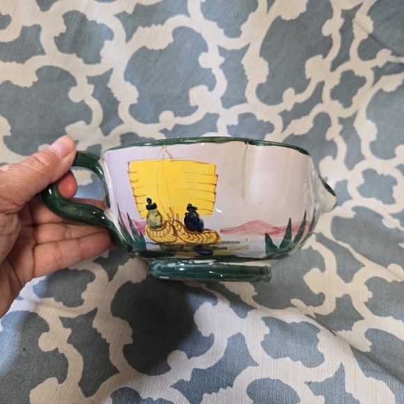 Vintage hand painted Peruvian Pottery art piece bowl - Picture 3 of 11